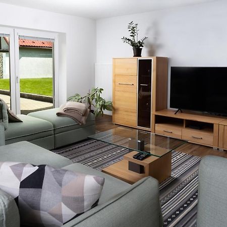 Stylish Apartment Under The Tatras Strba Ngoại thất bức ảnh