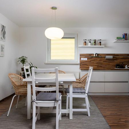 Stylish Apartment Under The Tatras Strba Ngoại thất bức ảnh